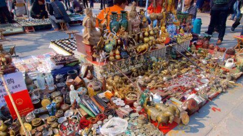 Khám Phá Chợ Trời Panjiayuan – Thiên Đường Đồ Cổ Cho Chủ Shop